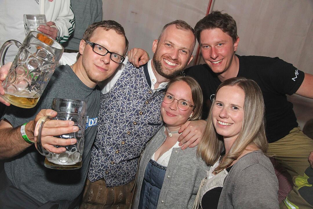 Party mit den DORFROCKERN Party mit den DORFROCKERN