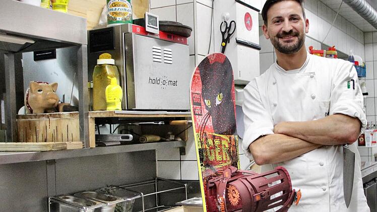 Was macht Florian Hötzelein wenn er nicht am Herd steht? "Auto auf, Snowboard rein und ab nach Österreich." Foto: Nikolas Pelke