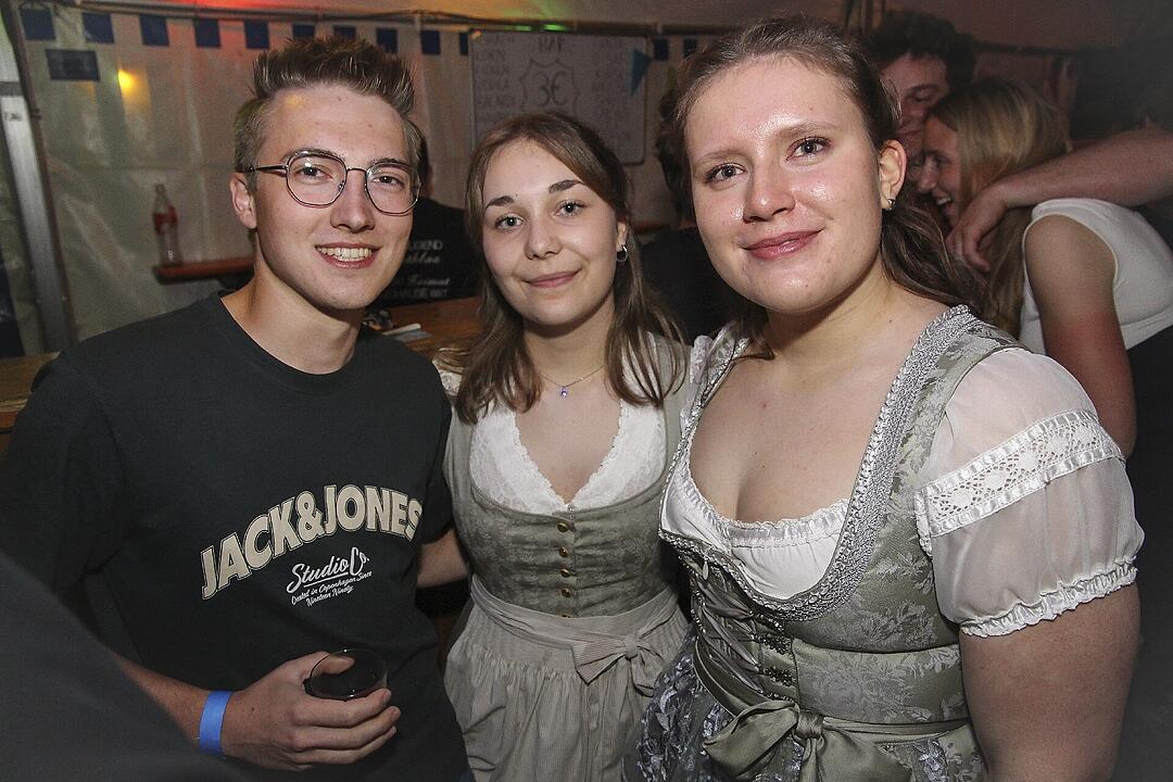 Mit der Partyband "Popnach8"!