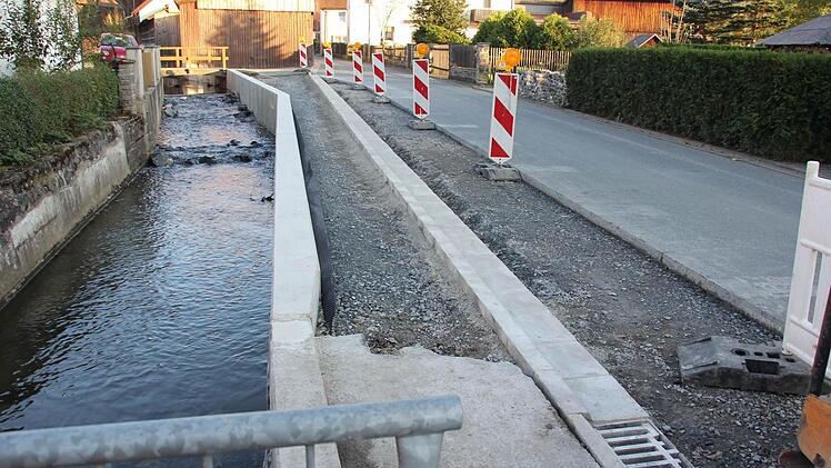 Während der Bauarbeiten am Zeyernbach Foto: Friedwald Schedel
