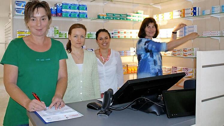 Das Team der Kranich-Apotheke (von links): Martina Türk, Natalia Zwenger, Julia Bredemeyer und Ulrike Griener