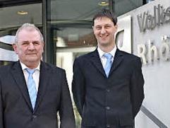 Auf dem Foto (von links): Reiner Türk, Vorstandsvorsitzender, Kurt Schliesser und Stefan Heurung, Gesamtbetriebsratsvorsitzender.  Foto: PR