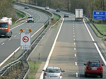 Links und rechts der Betriebsumfahrt der A 70 bei Altenreuth soll eine sogenannte Seitendeponie mit Lärmschutzwirkung angelegt werden.