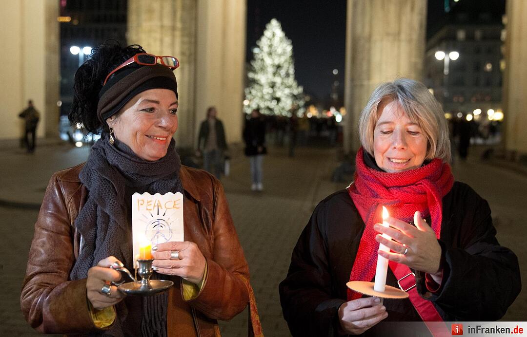 Lichterkette gegen Gewalt und Terror