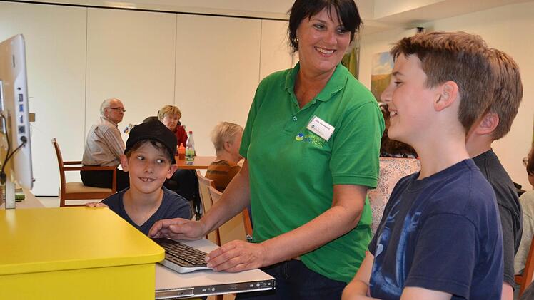 Viel lernten die Schüler beim besuch des Pflegeheimes. Foto: Kathrin Kupka-Hahn