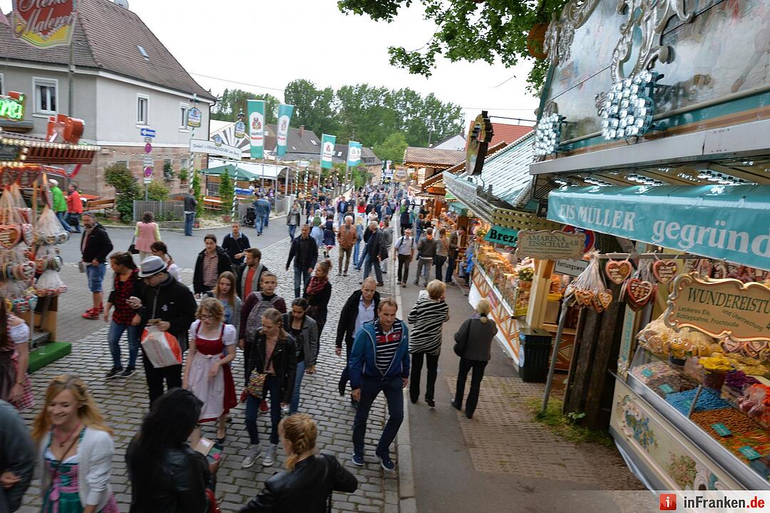 Run aufs Bier: Anstich auf der Bergkirchweih 2016
