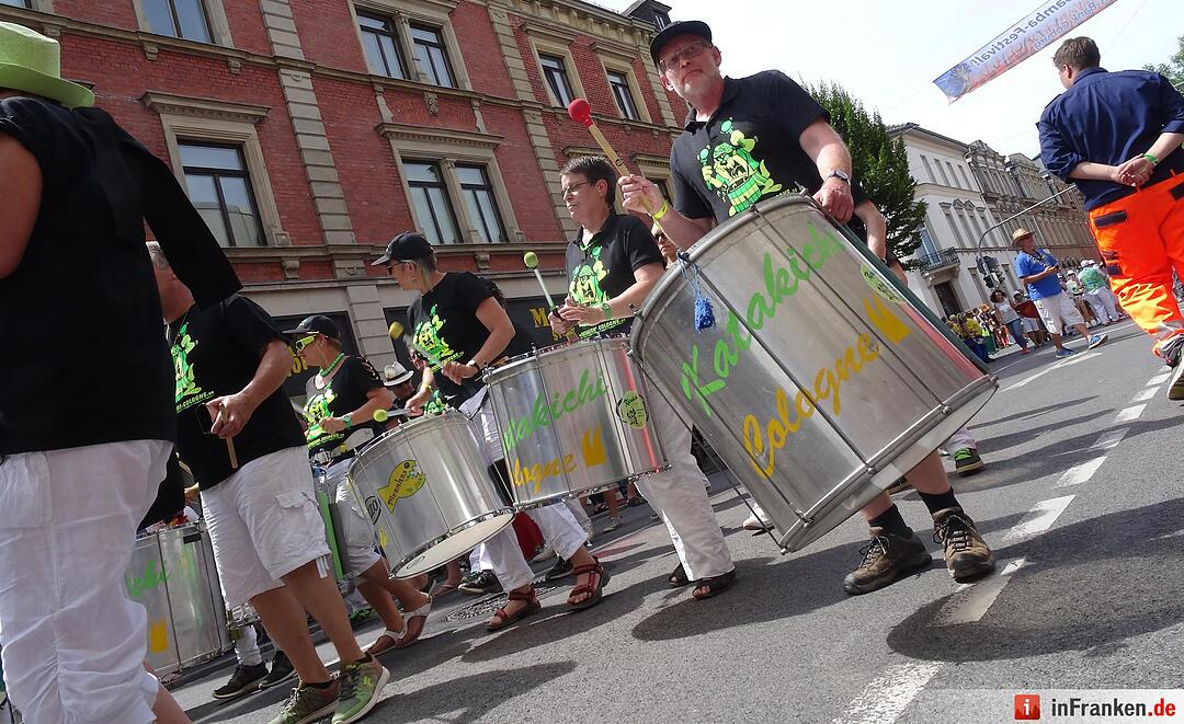 c_2016-07-10_Samba-Umzug18