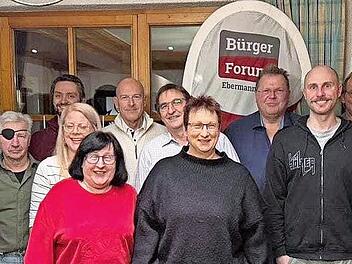 Die Kandidaten des B&uuml;rgerforum Ebermannstadt auf der Nominierungsversammlung.