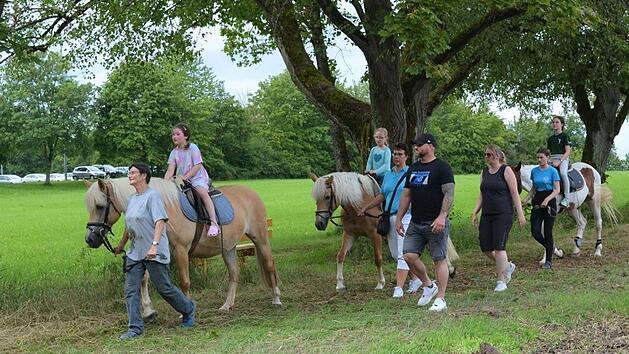 Bad Rodach: Familientag im Waldbad findet bald statt - Spiele, Baste-Workshops, Picknick und Co.