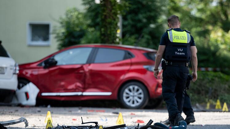 Autofahrerin f&auml;hrt Kinder an - drei Verletzte