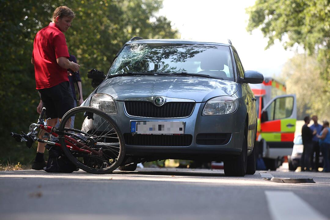 Unfall im Kreis Forchheim: 63-jähriger Radler stirbt vor den Augen seiner Frau