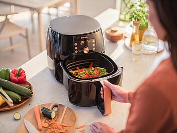 Airfryer oder Heißluftfritteusen sind beliebt und verkaufen sich gut.