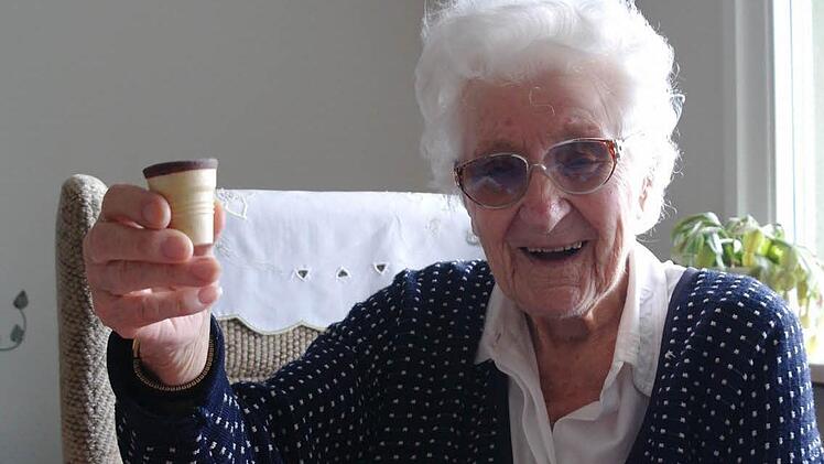 Susanne Stephan blickt auf ein reiches und erfülltes Leben zurück. Ihren Lebensabend verbringt die rüstige Seniorin im Bad Brückenauer Kurstift. Foto: Stephanie Elm