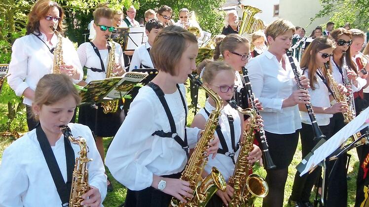 Auch der Nachwuchs kam zum Zuge, so die Musiker aus Autenhausen.