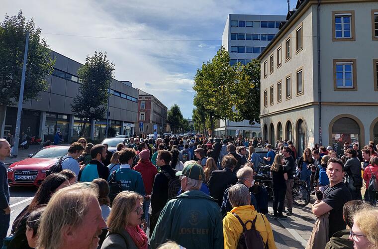 "Globaler Klimastreik" in Bamberg: Senioren schließen sich Jugend an - "ihre Welt kaputt gemacht"