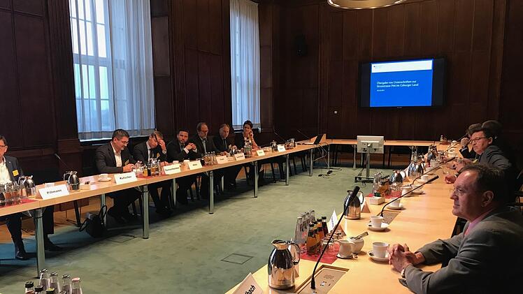 Hinter den Kulissen wurde beim Thema Stromtrassen Klartext geredet -  zumindest von Coburger Seite.,Nina Kutscher