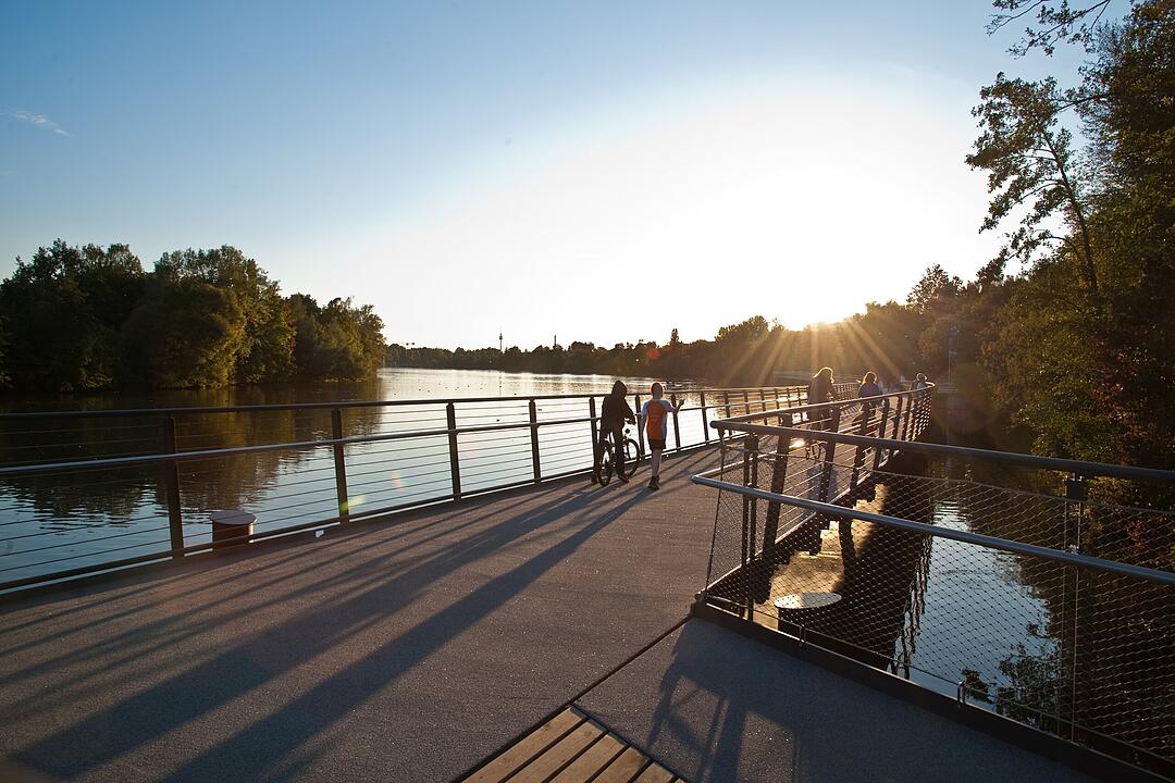 Boulevardsteg Wöhrder See in Nürnberg