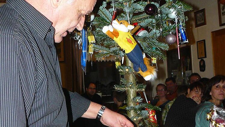 Christbaumversteigerung in Elbersreuth Foto: Klaus-Peter Wulf