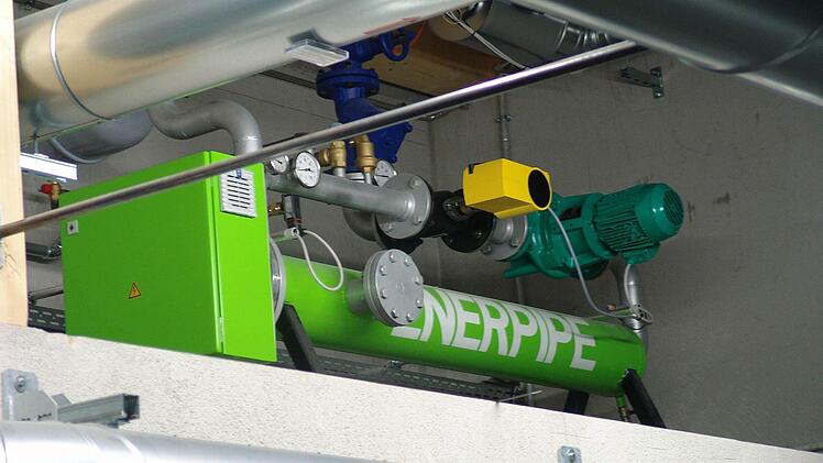 Die "Power-to-Heat"-Anlage der Firma Enerpipe erwärmt das Wasser in den Pufferspeichern (2x 20.000 Liter) wie ein Tauchsieder.