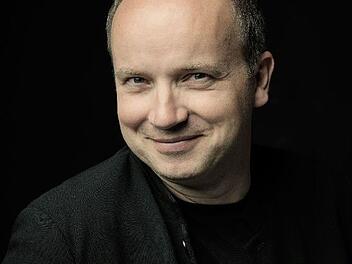 Coburgs Generalmusikdirektor Roland Kluttig dirigiert das Concertino am Samstag (11. Mai) und das Sinfoniekonzert am Sonntag (12. Mai, 18 Uhr) und Montag (13. Mai, 20 Uhr) im Landestheater.Foto: Marco Borggreve