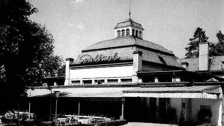Das alte Spielbankgebäude 1955. Foto: Spielbank/Archiv