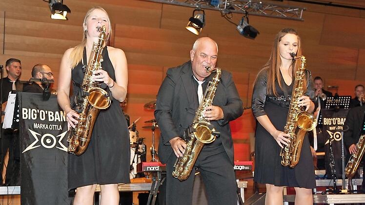 Zum "Herbstschwoof" des Musikvereins Stadtkapelle Baunach im Bürgerhaus Lechner Bräu spielt am Samstag, 21. September, ab 20 Uhr die "Big O´Band" aus Liberec in Baunach auf. Die beiden Gruppen kennen sich schon seit der 1. Internationalen Woche im Landkreis Bamberg.  Foto: p
