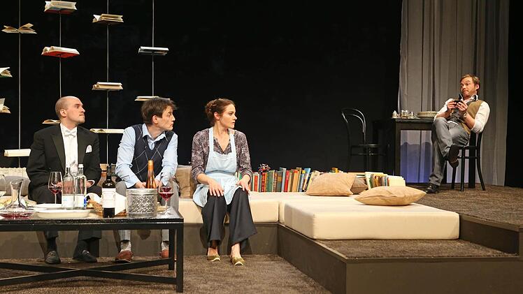 "Der Vorname": Szene aus der Coburger Erstaufführung im Theater in der Reithalle.Foto: Henning Rosenbusch