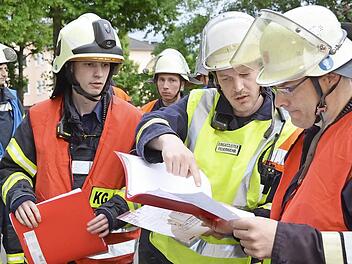 Einsatzpl&auml;ne f&uuml;r Geb&auml;ude erleichtern die Arbeit der Feuerwehr. Doch nicht immer gibt es welche.  Foto: Peter Rauch