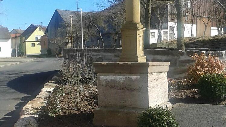 Es gibt viele Ecken in Schönderling, die ohne den Obst- und Gartenbauverein nicht so schön und ordentlich aussehen würden. Foto: Beatrix LIeb