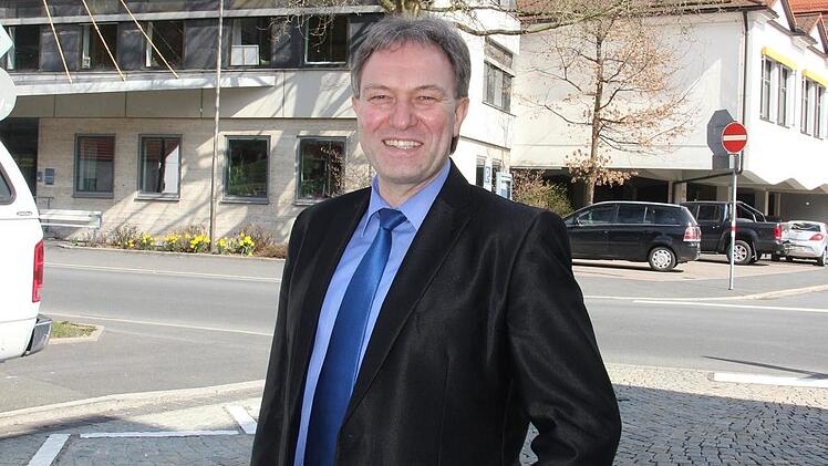 Landrat Klaus Löffler (CSU) hat am Montag im Landratsamt das geplante Strukturentwicklungskonzept für den Landkreis Kronach vorgestellt. Foto: Archiv/Veronika Schadeck