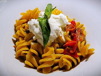 Fusilli sind spiralförmige Nudeln