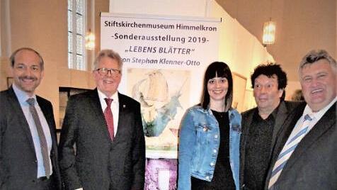 Eröffneten die Sonderausstellung "Lebens Blätter" (von links): stellvertretender Landrat Jörg Kunstmann, Dekan i. R. Jürgen Zinck, Vanessa Uome von der Gemeindeverwaltung Himmelkron, Stephan Klenner-Otto und Bürgermeister Gerhard Schneider.  Foto: Werner Reißaus