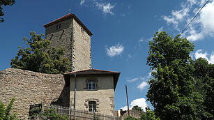 Die Lichtenburg ist eine Ruine auf dem Schloßberg.