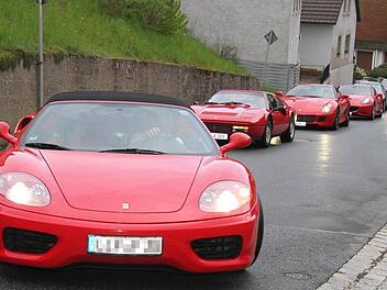 Was für eine Schau: 16 Ferraris kamen und Maseratis kamen am Wochenende nach Wartenfels.Fotos: Sonja Adam