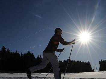 Wie hier auf dem Foto könnten in den nächsten Jahren Loipen für den Wintersport in Wildflecken entstehen. Foto: Patrick Seeger dpa/lsw