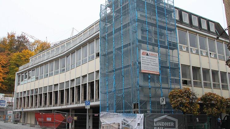 Das ehemalige KDM in der Langgasse: Zur Zeit eine Baustelle, ab Herbst 2013 Standort einer C&A-Filiale. Foto: Katrin Geyer