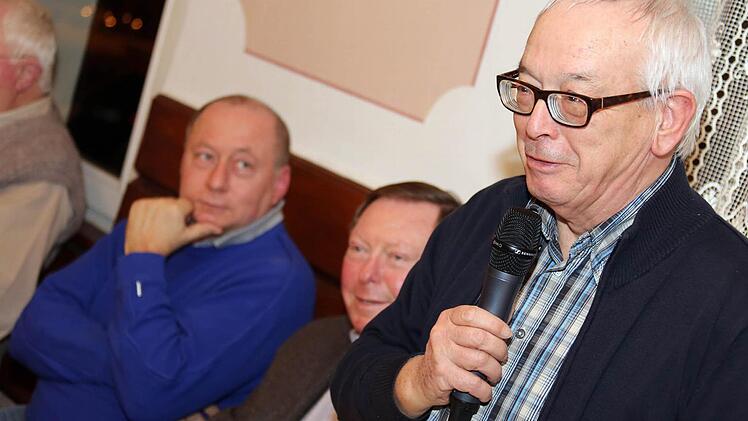 Pfarrer i. R. Klaus Kuhrau lädt alle Interessenten zum Kirchenradeln ein. Von Mai bis Oktober ist immer eine Kirche in der Umgebung Ziel des Ausflugs, der nie ohne Einkehr zu Ende geht.