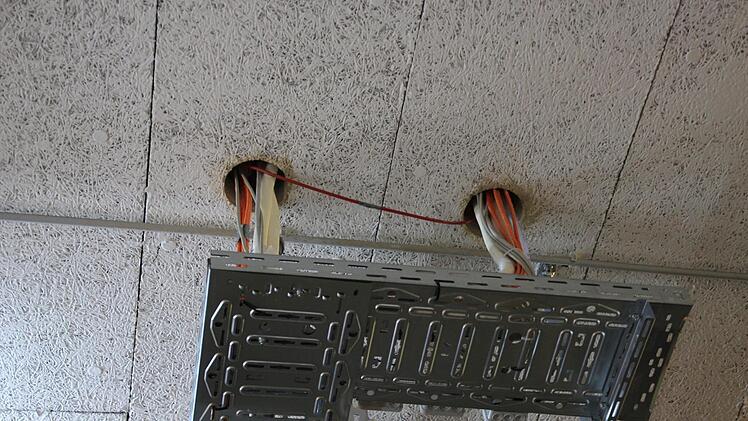 170 Kernbohrungen wurden für die Kabel gesetzt.