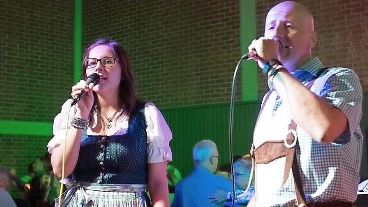 Das Gesangsduo Silvana Kolb und Andreas Fuchs Foto: Werner Reißaus