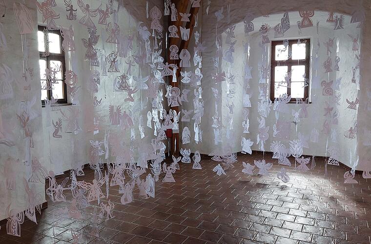 Scheßlitz: Unbekannte zerstören Kunstwerk auf der Giechburg - "schade und bedauerlich"