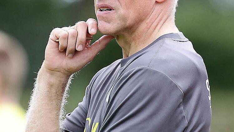 FCE-Trainer Georg Lunz