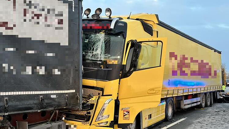 Lkw, Unfall, Rettungskräfte