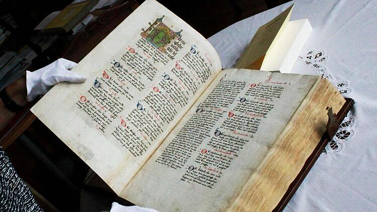 Illustrierte Seiten der in Erfurt entstanden Handschrift von 1448