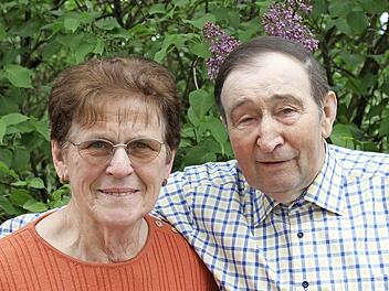 Helga und Edwin Seidenthal begehen heute das Fest der goldenen Hochzeit. Foto: Birgit Will