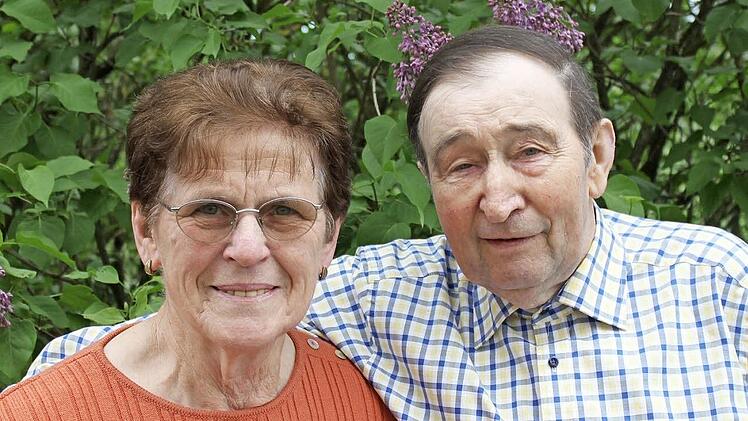 Helga und Edwin Seidenthal begehen heute das Fest der goldenen Hochzeit. Foto: Birgit Will