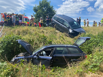 Glück im Unglück: Schwerer Verkehrsunfall auf B303 bei Himmelkron