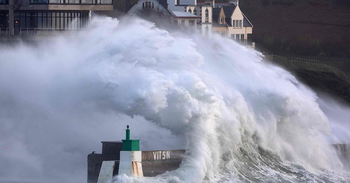 380-000-Haushalte-in-Frankreich-nach-Sturm-ohne-Strom