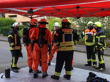 Chlorgas in Rehaklinik freigesetzt: Zehn Personen verletzt, &uuml;ber 100 Personen evakuiert.