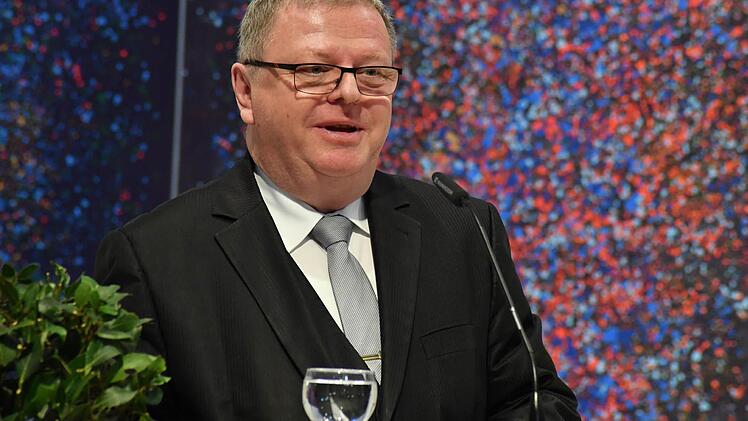 OLG-Präsident Lückemann am Rednerpult Foto: Ronald Rinklef