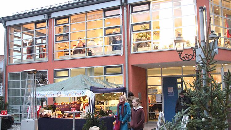 Der siebte Kulmbacher Kunsthandwerkermarkt ist eröffnet. Foto: Jürgen Gärtner